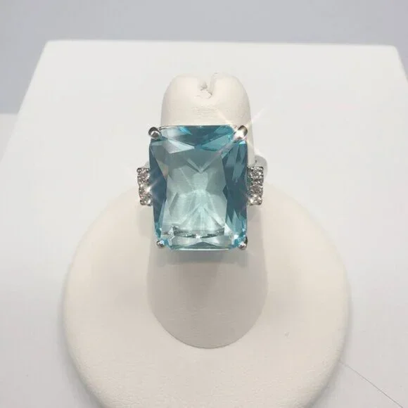 Aquamarine CZ Silver Tone Cocktail Ring Size 6 to 10 - Picture 7 of 11